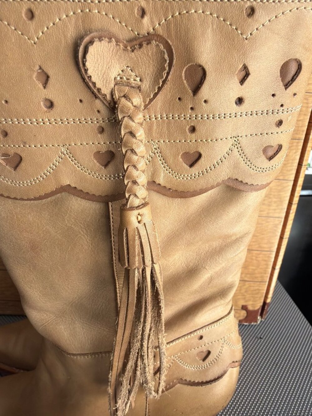 Charlie 1 Horse Lucchese Women's Tan Leather Side Tassel Mid-Calf Boots 8 w/Box - Picture 13 of 16